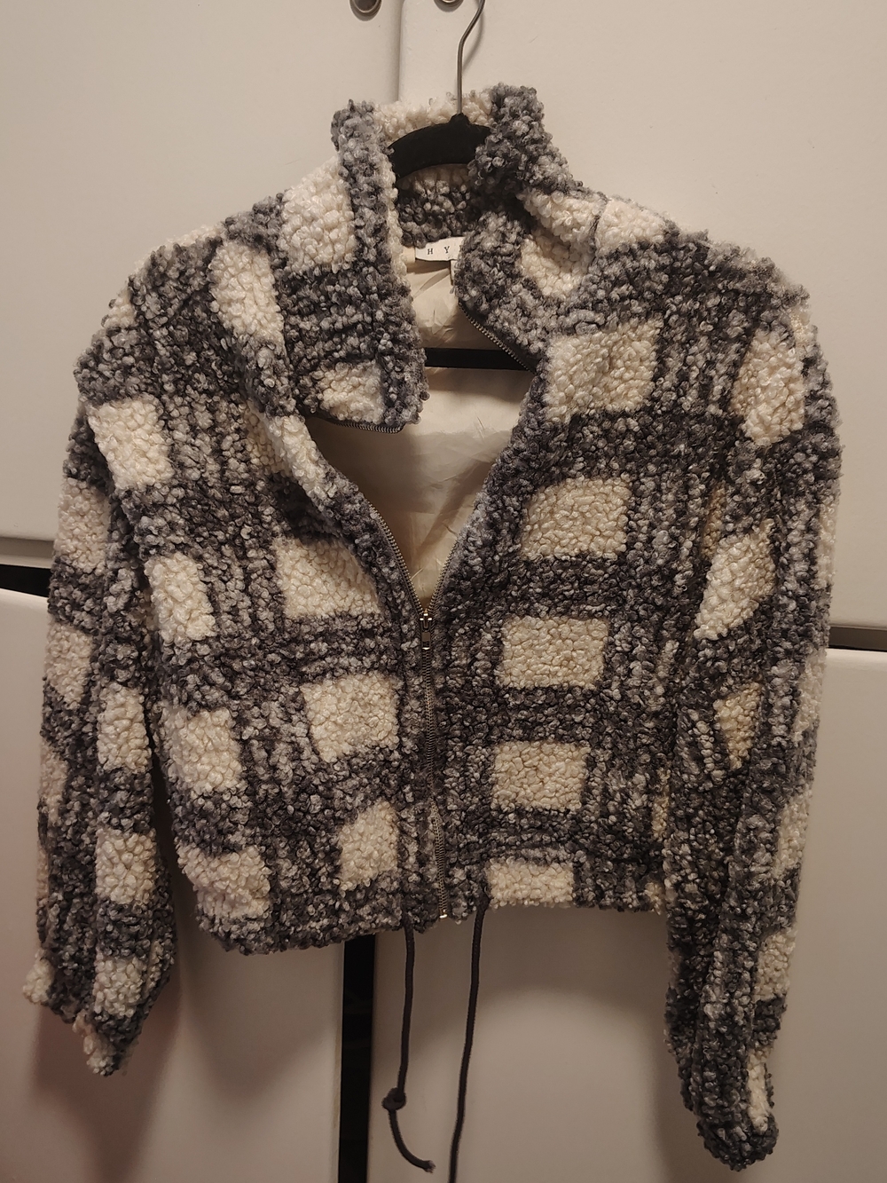 HYFVE SM Checkered Sherpa Zip Jacket - Cream & Gray